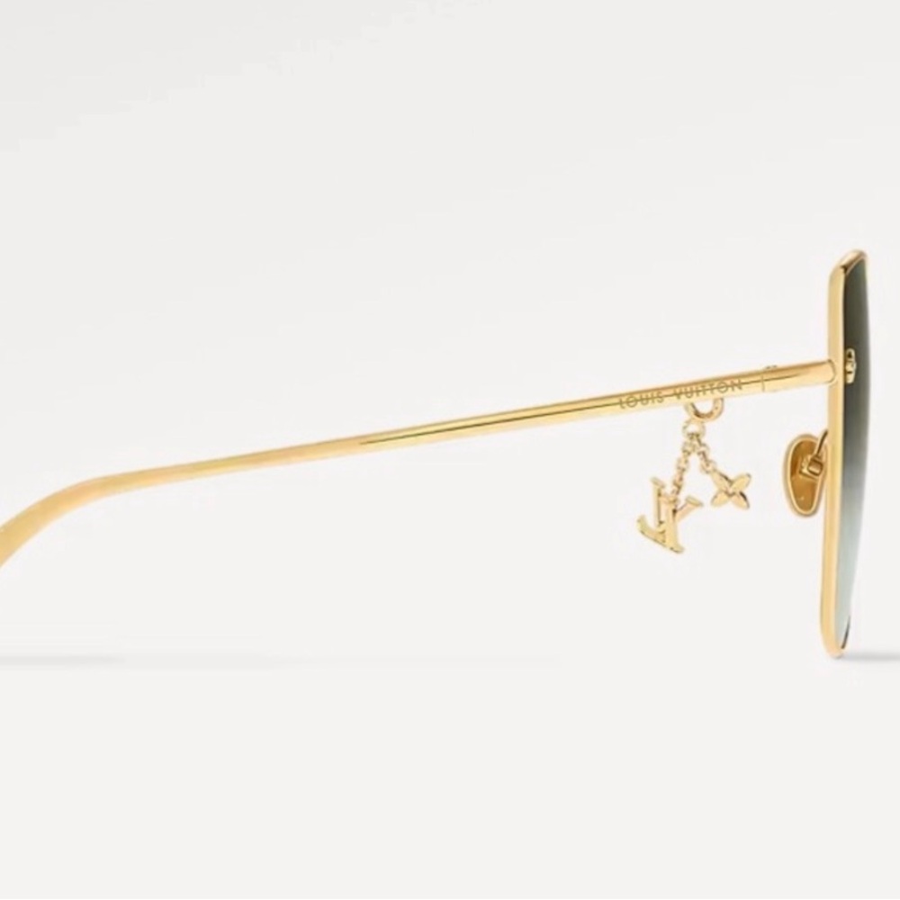 Louis Vuitton Charm Cat Eye Sunglasses - Picture 6 of 8